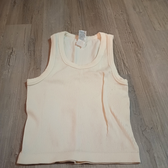 Top - Picture 2 of 4